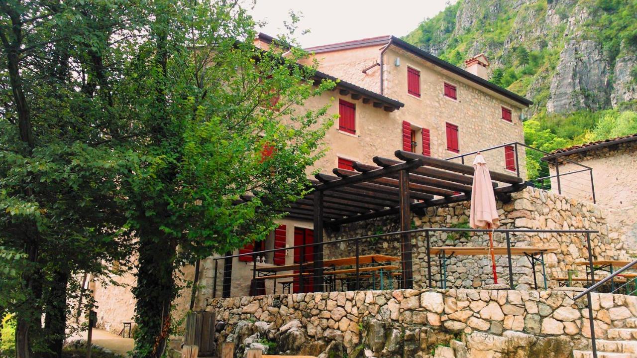 Casa Sul Fiume County House Acomodação com café da manhã Solagna Exterior foto
